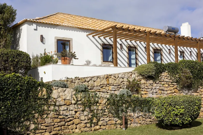 VIlla Sao Lourenco by AcasaDasCasas - Image 1