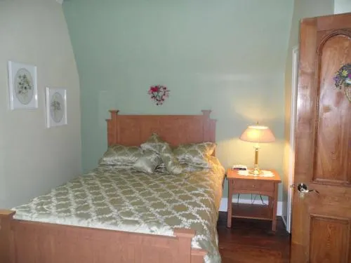 La Villa sous les pins - Image 1