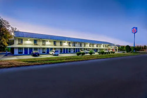 Value Inn Jeffersonville - Image 1