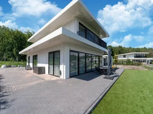 Water villa with garden near Harderwijk - Image 1