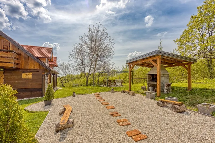 Rural House With Wellness - Image 1