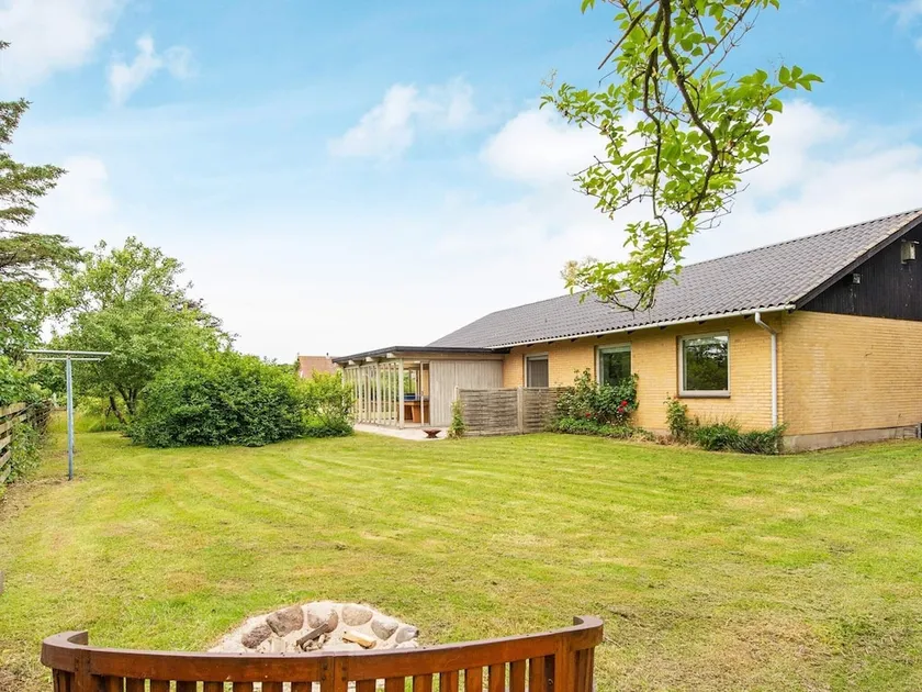 8 Person Holiday Home in Struer - Image 1