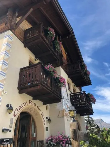 Hotel Garni Rin da Rin - Image 1
