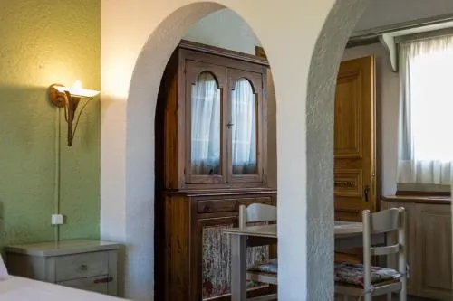 Niriides Apartments - Image 1