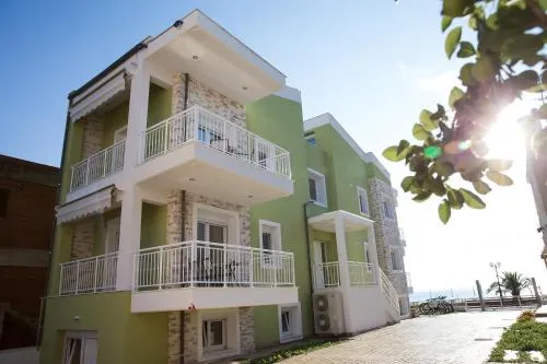Eco Green Living - Image 1