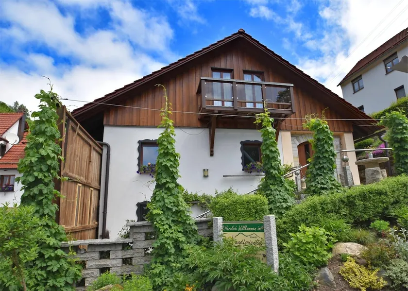 Quaint Farmhouse in Langenbach near the Lake - Image 1