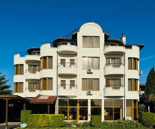 Hotel St George - Image 1