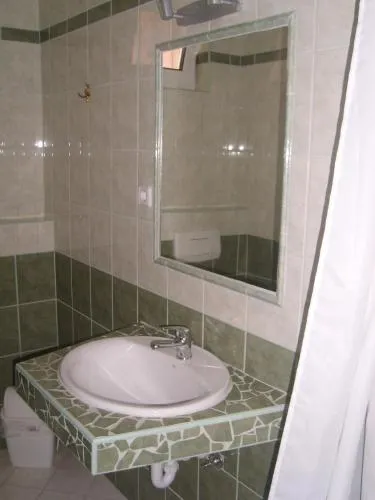 Balla Appartements - Image 1