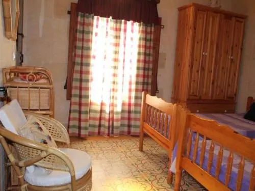 Ta' Sant' Antnin Farmhouse - Image 1