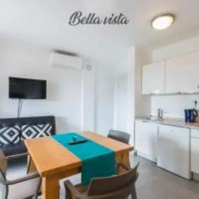 Apartment Lux More - Image 1