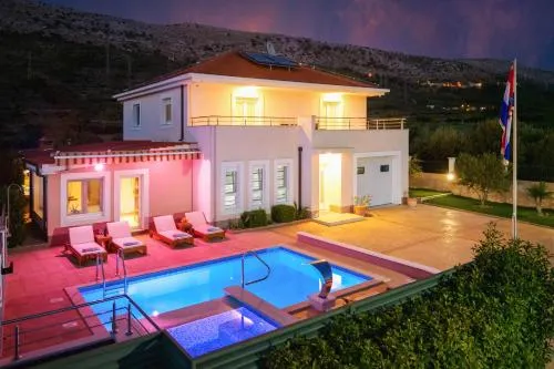 Villa Milla With Private Pool, Jacuzzi, Sauna, Gym, Max. 8 Person - Image 1