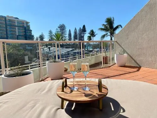 License To Chill Couple s Escape in Mooloolaba - Image 1