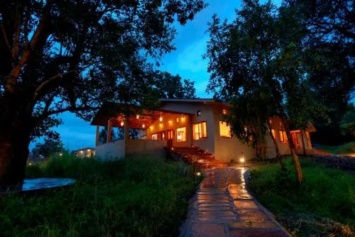 Serenity Jungle Retreat - Image 1