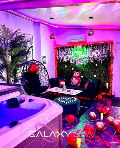 GALAXY SPA - Suite Jupiter Jacuzzi Privatif - Image 1