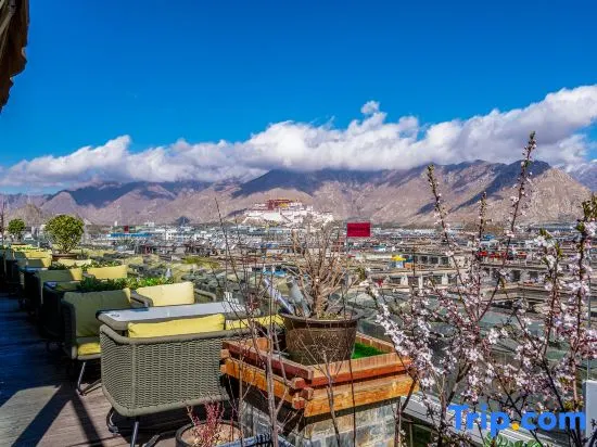 Tarui Pozhang Hotel - Image 1