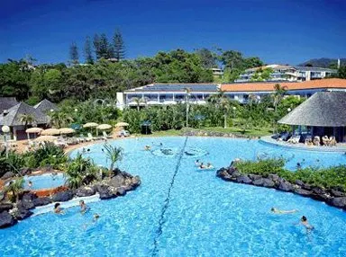 Sapphire Beachfront Estate - Image 1