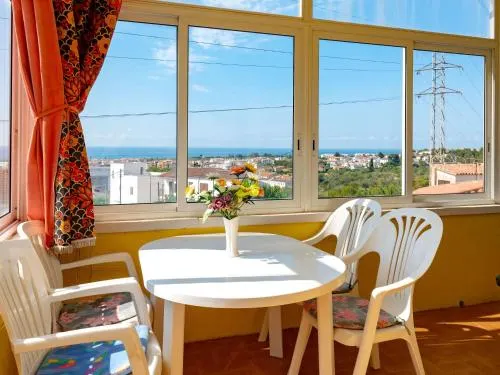 Apartment Atalaya in Creixell - 7 Persons- 2 Bedrooms - Image 1