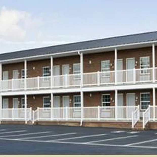 Crimson Inn - Image 1