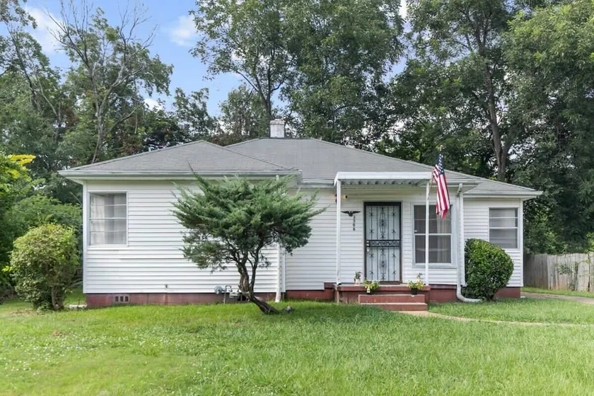 Blushing Bungalow - Image 1