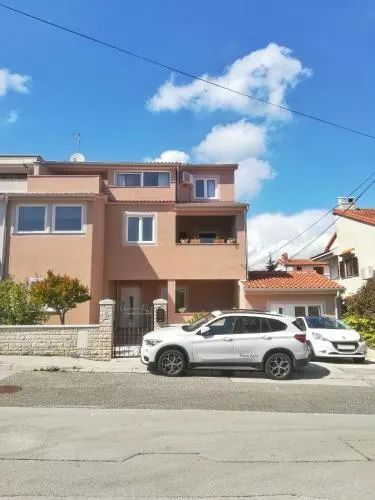 Jimmy Apartments - Image 1