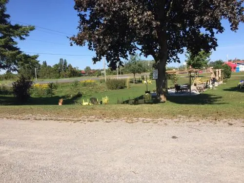 Balsam Lake Boutique Motel - Image 1