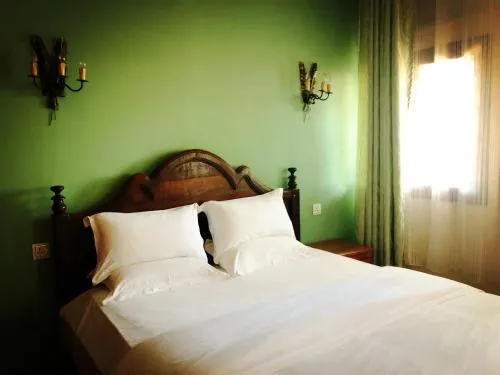 Chinese Villa Resort - Image 1