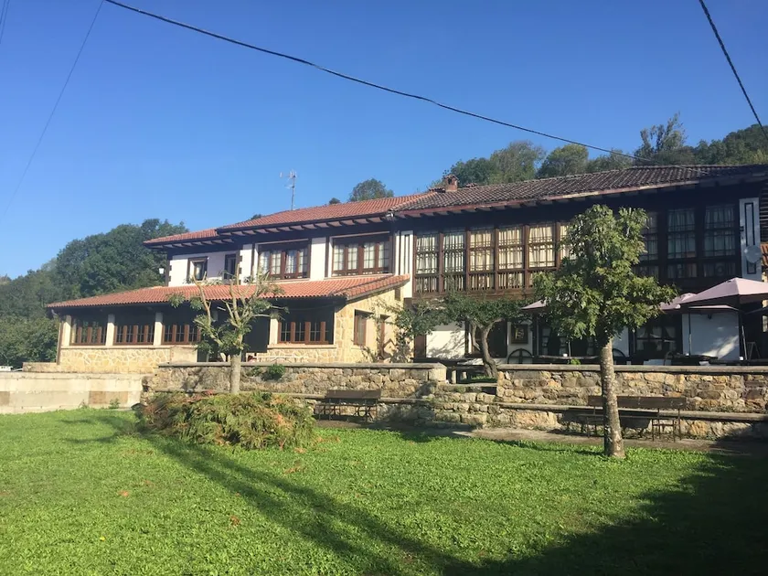 Hotel La Carasca - Image 1