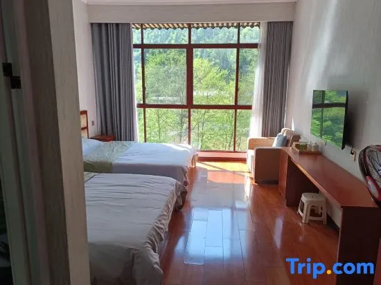 Lichuan Guanshan Homestay - Image 1