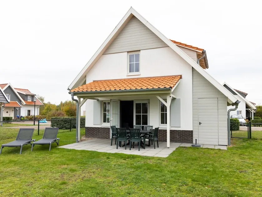 Villa in Arcen with Free Thermal Bath Access - Image 1