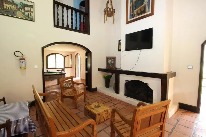 Pousada H Sarapuí - Image 1