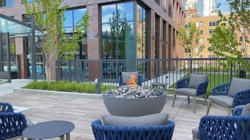 3BR Elegant Glass Penthouse Pool With Deck & Gym - Image 1
