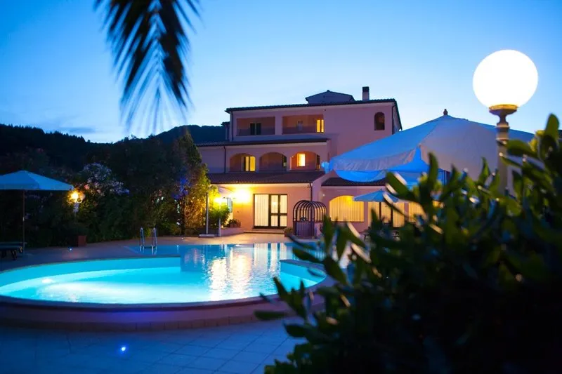 Il Magnifico de Luxe Resort - Image 1