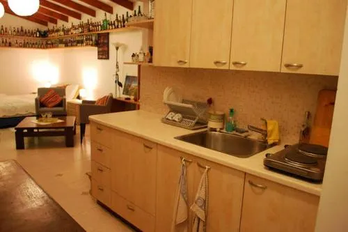 Benny's Studio - Image 1