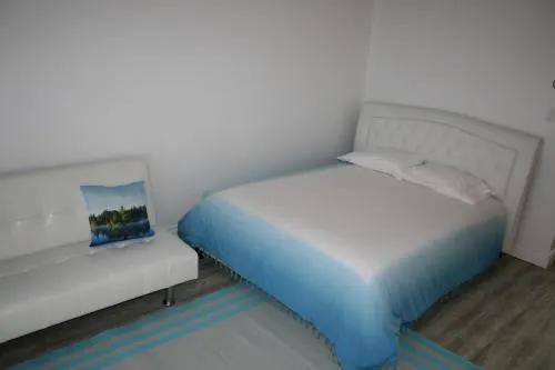 Tamarac Island Motel - Image 1