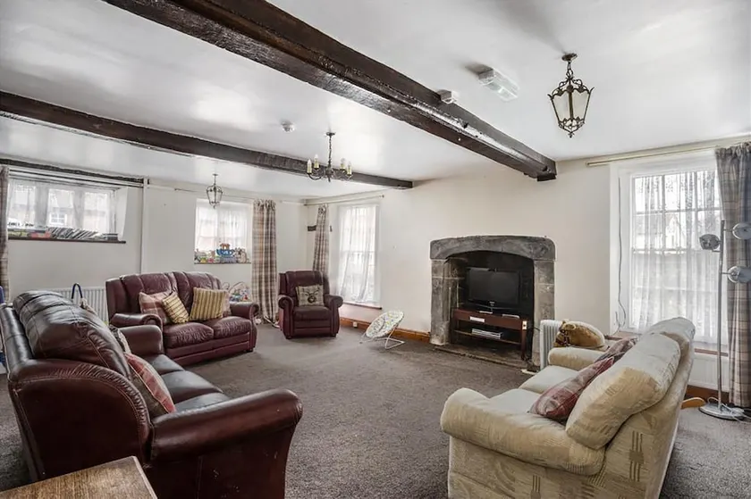 Plas Bellin Hall - Image 1