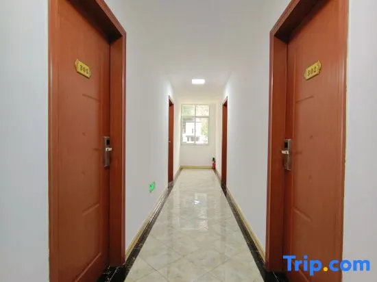 Wanyou Hotel - Image 1