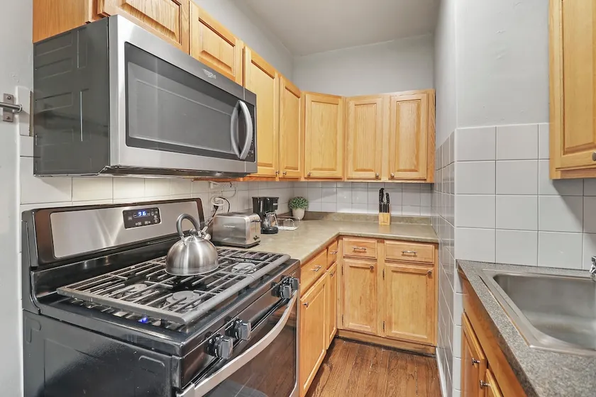 1BR Homey Pad - Lincoln 205 - Image 1