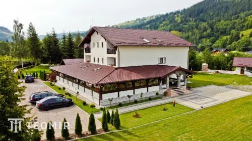 PENSIUNEA TEOMIR - Image 1