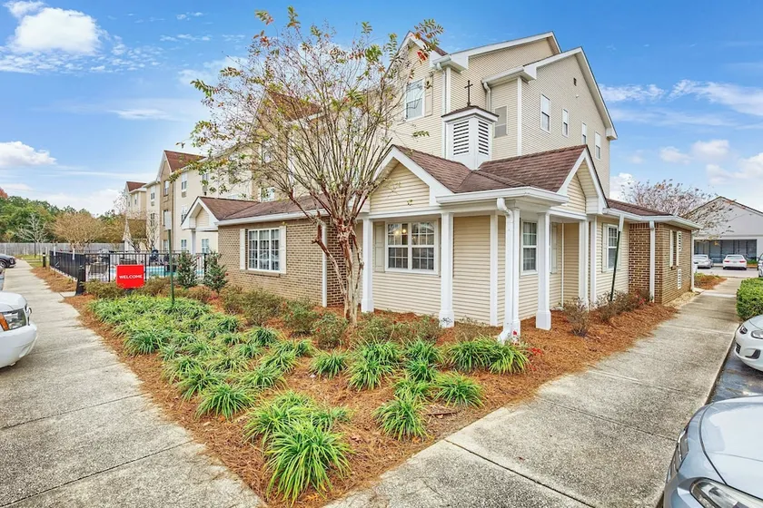 MainStay Suites - Image 1