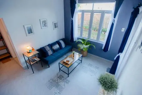 Phòng Tím Ama Jhao Homestay Vuon Phap - Image 1