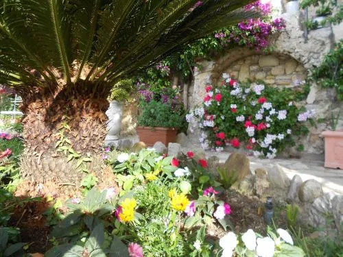 La Belle Vue - Image 1