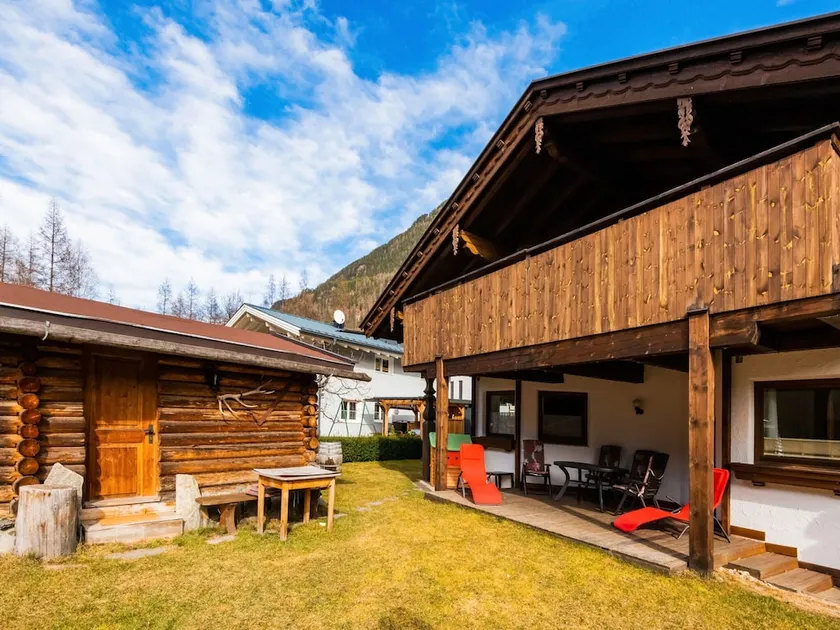 Beautiful Apartment in Langenfeld With Terrace - Image 1