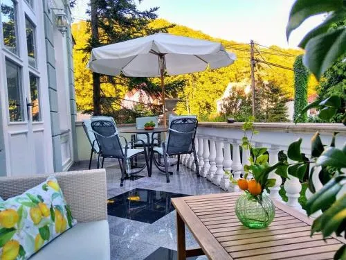 Villa Rosa Residence - Image 1