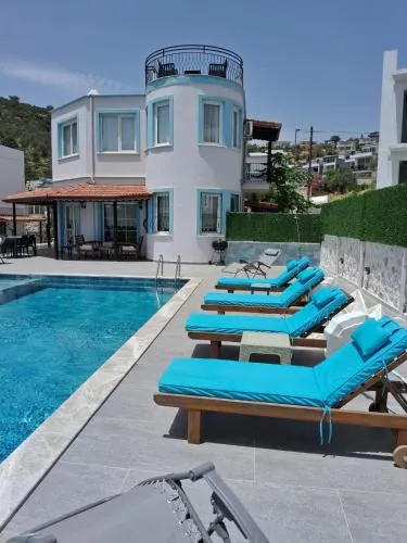 Villa in Kalkan for 6 people with 3 rooms Ref. 666515 - Image 1