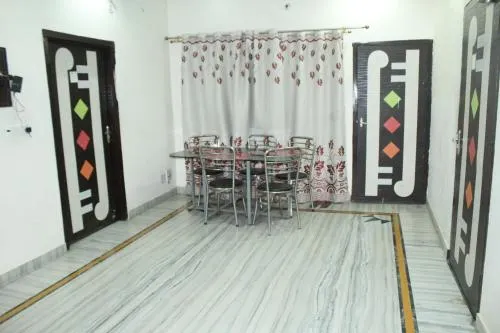 KPP PALACE - Image 1