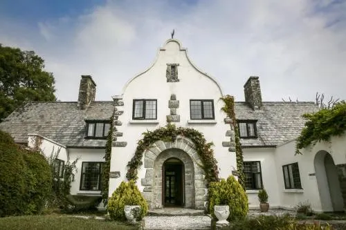Creagh Killeena House - Image 1