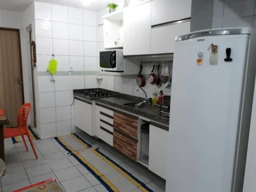 Casa 2 Quartos Mobiliada Cambeba - Com Garagem - Image 1
