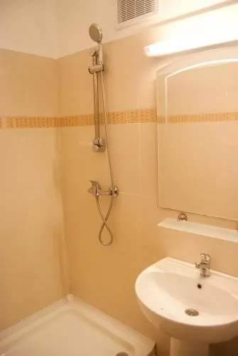 Hotel Prahova - Image 1