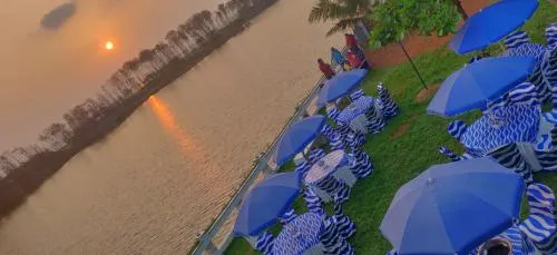Serene Lake Resort - Image 1