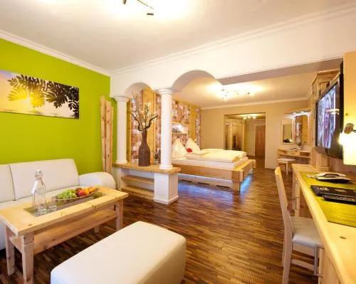 Hotel Winzer - Image 1